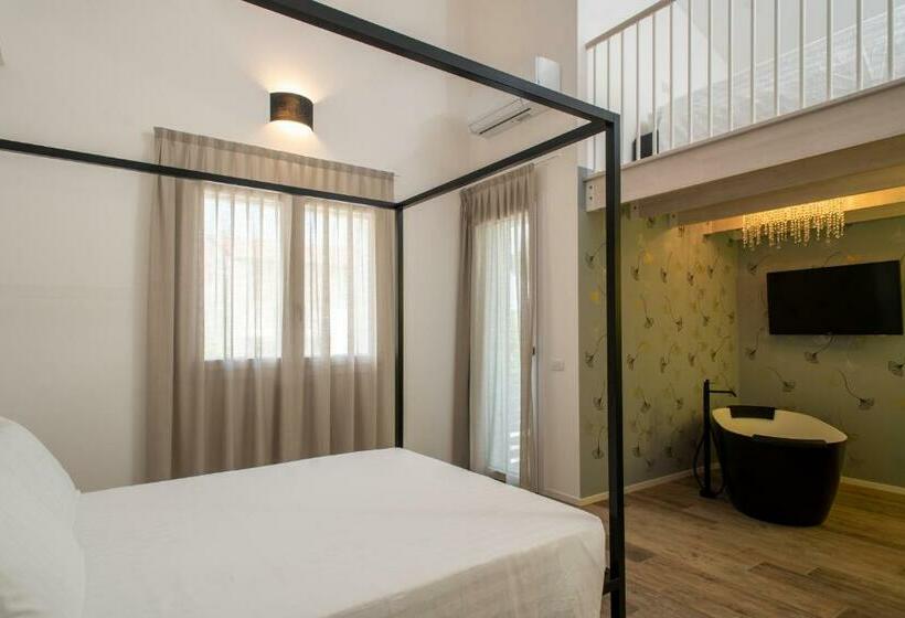 جناح مزوَّد بشرفة, Fiori Di Cardo   Agrimare