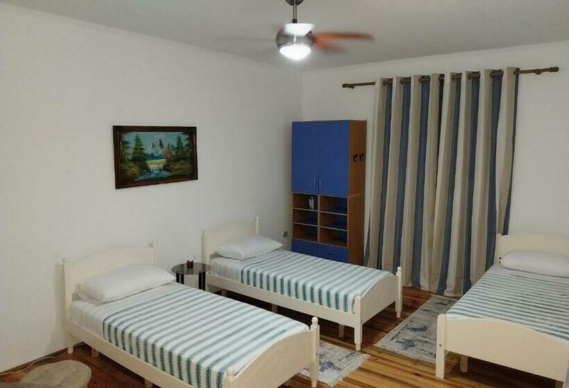 اتاق استاندارد سه نفره, Your Home