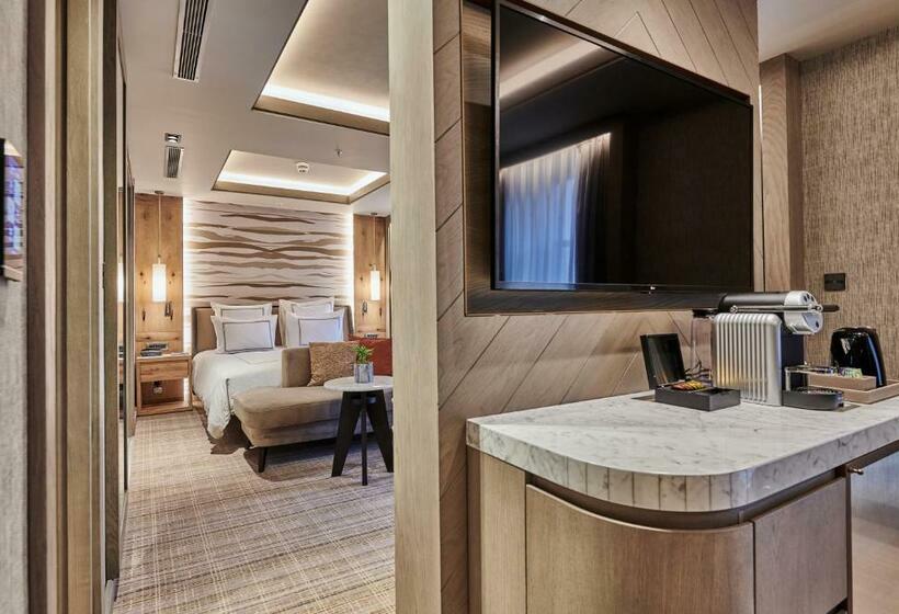 Superior suite with view, Swissotel Uludag Bursa
