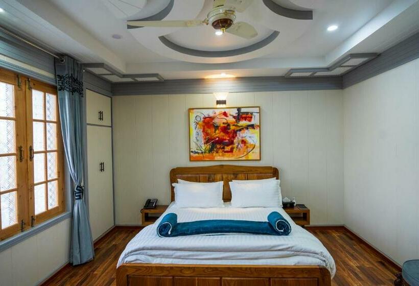 Deluxe Zimmer, Dirleh