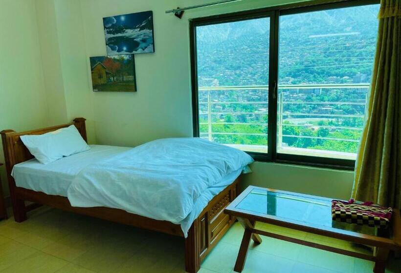 اتاق استاندارد یک نفره, Kashmir Heaven Guest House