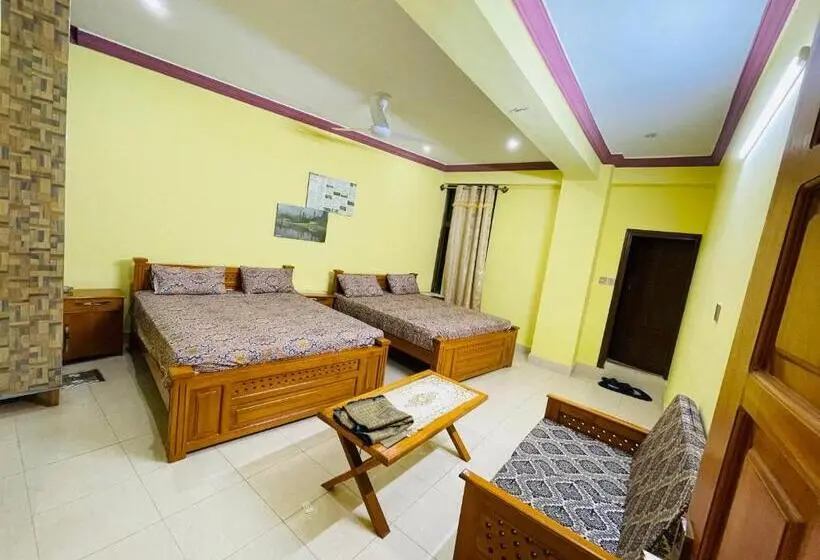 اتاق لوکس با بالکن, Kashmir Heaven Guest House