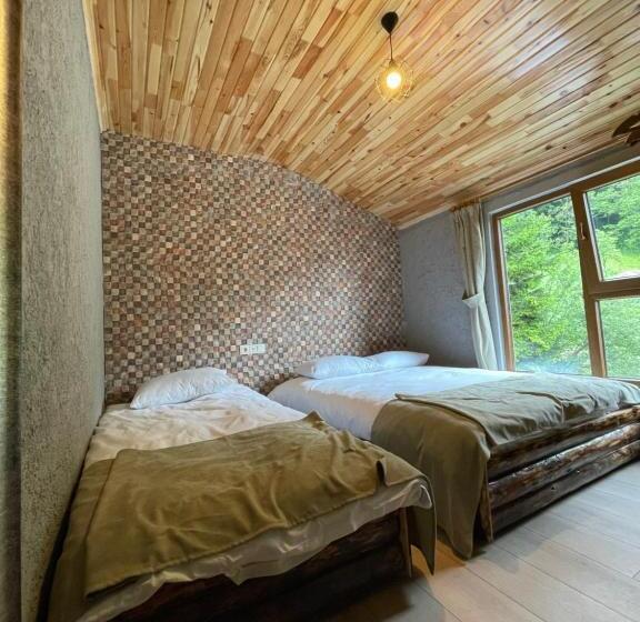 غرفة قياسية ثلاثية مطلة علي الحديقة, Bizim O Ra Küme Evleri & Bungalov