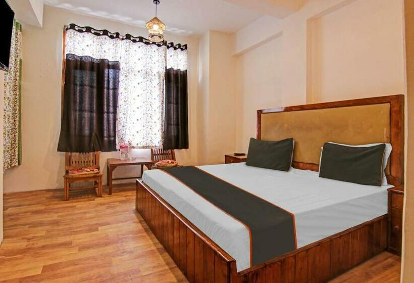 Chambre Triple Classique, Shantikunj