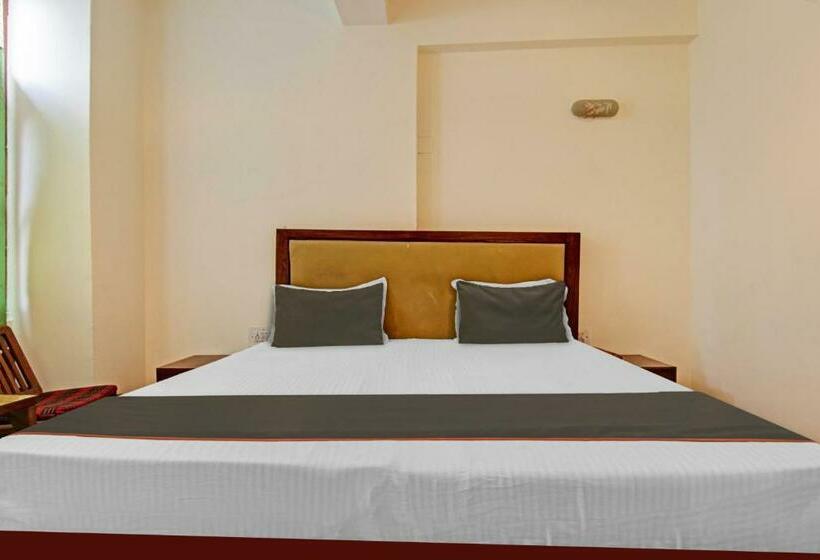 Chambre Triple Classique, Shantikunj