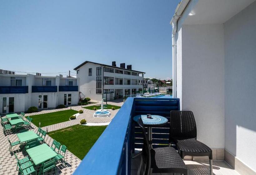 オーシャンビュースタンダードルーム, Weekend Family