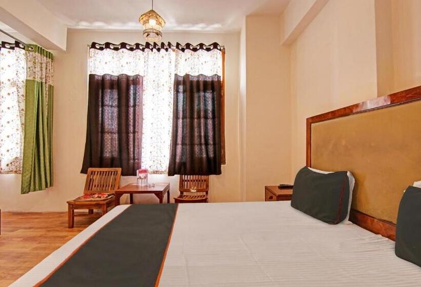 Chambre Triple Classique, Shantikunj