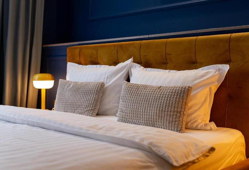 غرفة قياسية, Cocó