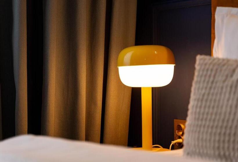 غرفة قياسية, Cocó