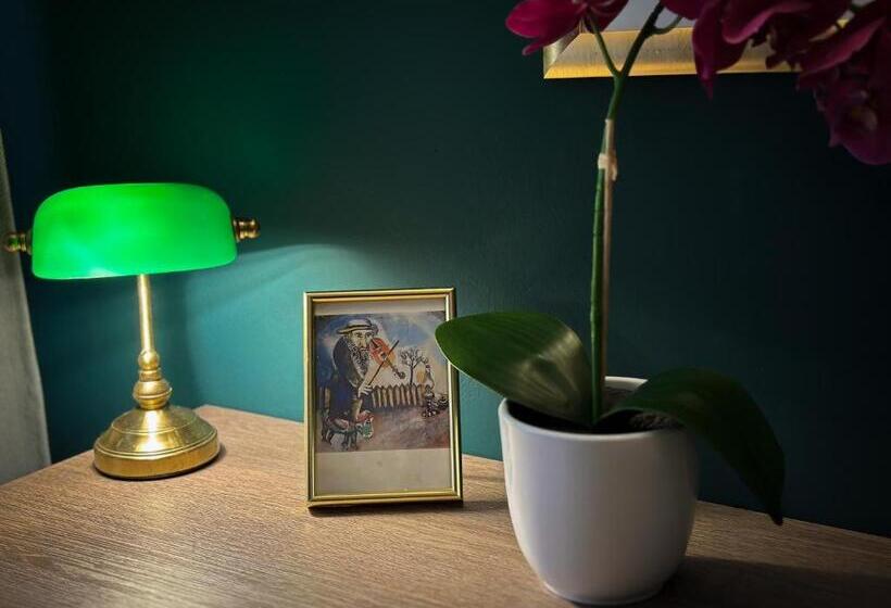 شقة غرفة واحدة, Cocó