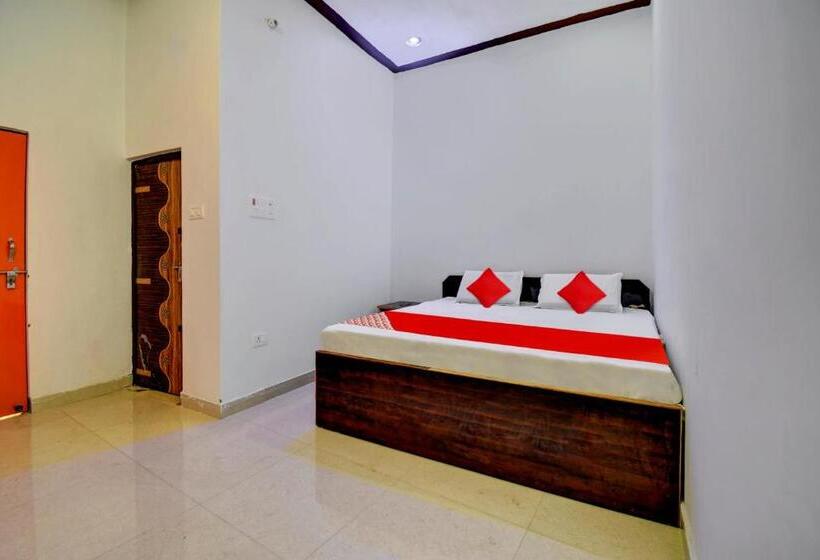 Трехместный Номер Классика, Oyo Flagship Highway Suites