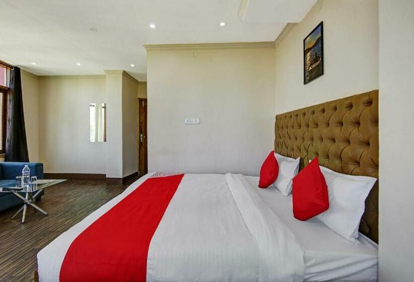 اتاق کلاسیک سه تخته, Oyo Flagship The Green Park Shimla