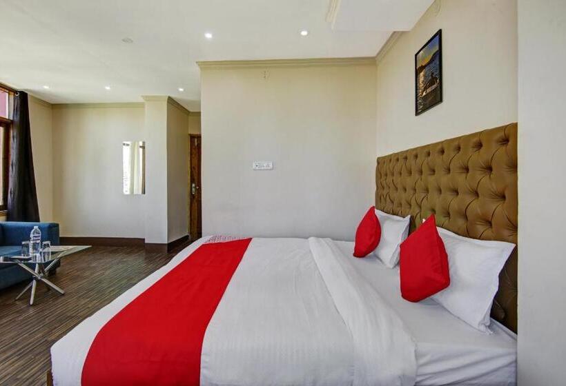 اتاق کلاسیک سه تخته, Oyo Flagship The Green Park Shimla