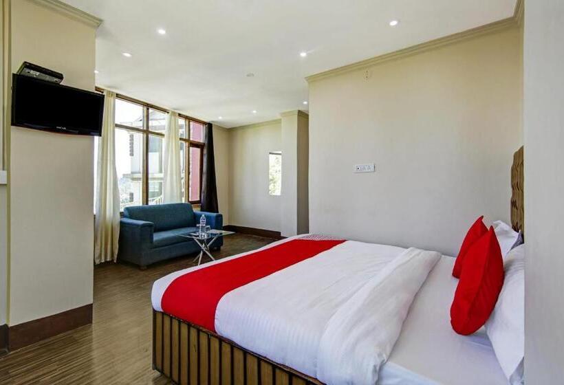 اتاق کلاسیک سه تخته, Oyo Flagship The Green Park Shimla