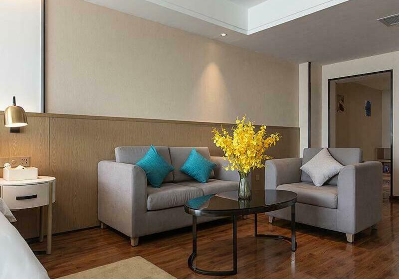 高级三人间, Kyriad Marvelous Hotel Kunming High Tech Zone Wuyue Plaza
