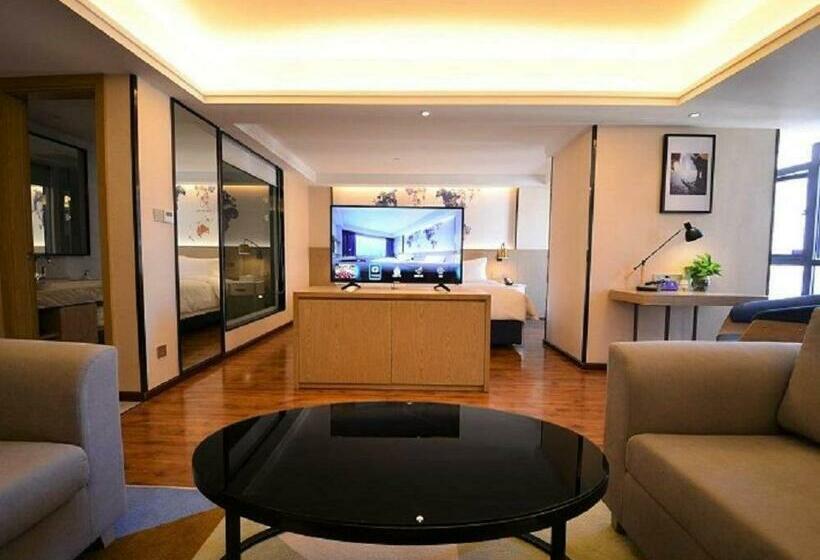 Номер Премиум, Kyriad Marvelous Hotel Kunming High Tech Zone Wuyue Plaza