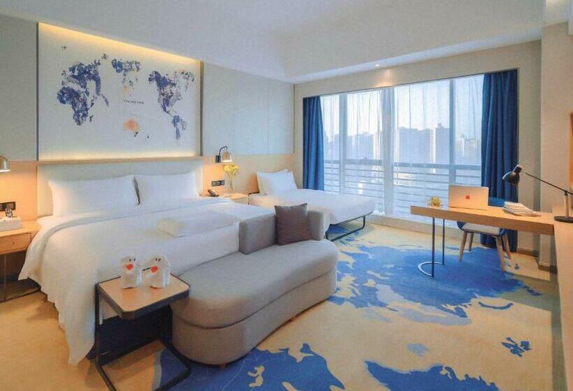 Трехместный Номер Superior, Kyriad Marvelous Hotel Zhongshan South District Conference Centre