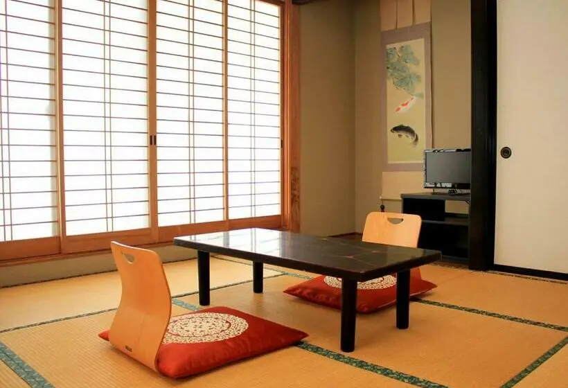スタンダード４人部屋, Hachibosi