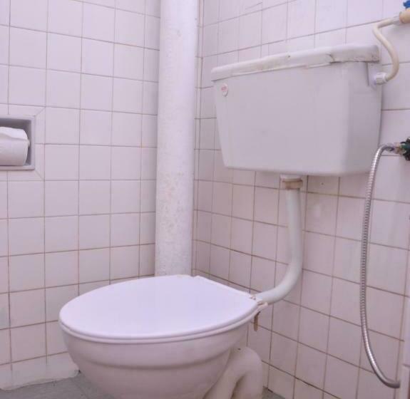 Habitación Familiar, Backpacker S Stay Services