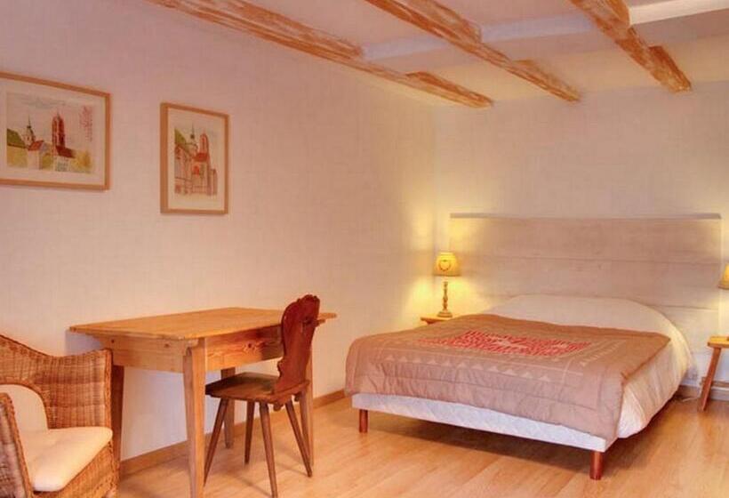 Четырехместный Номер Стандарт, Chambres D Hôtes Le Domaine Des Remparts