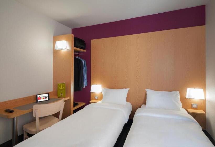 Апартаменты 2 Спальни, B&b Hotel Lyon Caluire Cité Internationale