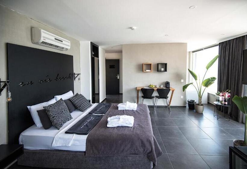 Deluxe Suite Sea View, En Vie Beach Boutique Hotel Adults Only