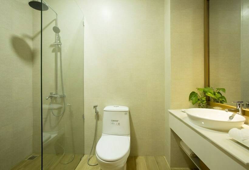 اتاق لوکس با چشمانداز باغ, Hanging Garden Hoi An