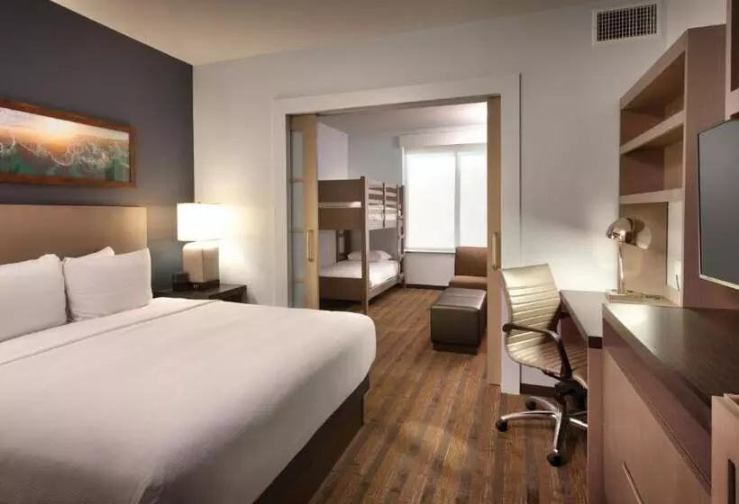 スイート（家族用）, Hyatt House At Anaheim Resort/convention Center