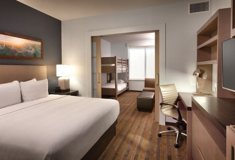 Family Suite, Hyatt House At Anaheim Resort/convention Center