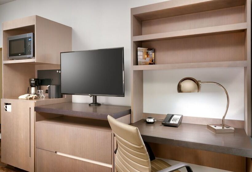 Family Suite, Hyatt House At Anaheim Resort/convention Center