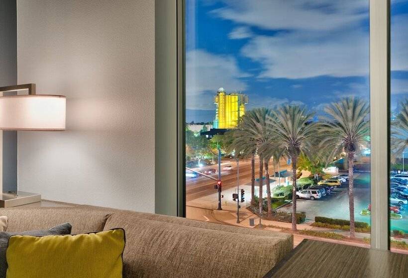 Люкс Кровать Квин, Hyatt House At Anaheim Resort/convention Center