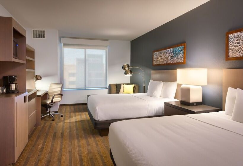 Suite Pat Queen, Hyatt House At Anaheim Resort/convention Center
