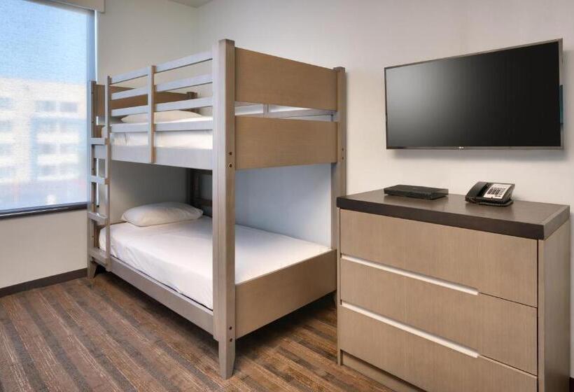 Family Suite, Hyatt House At Anaheim Resort/convention Center