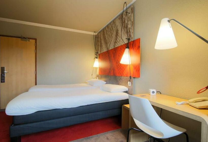Номер Стандарт, Ibis Montauban