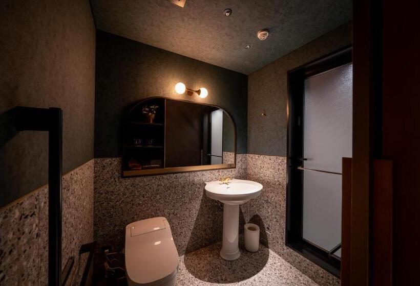 Номер Superior, Kirishima Kanko