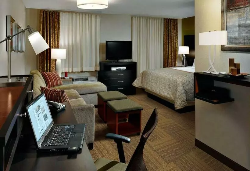 スタンダードスタジオ, Staybridge Suites Tomball, An Ihg