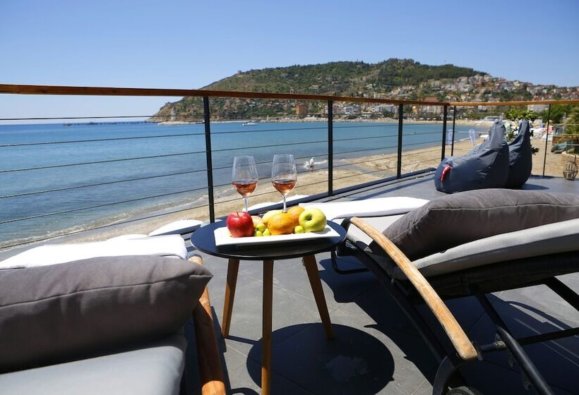 Deluxe Suite Sea View, En Vie Beach Boutique Hotel Adults Only