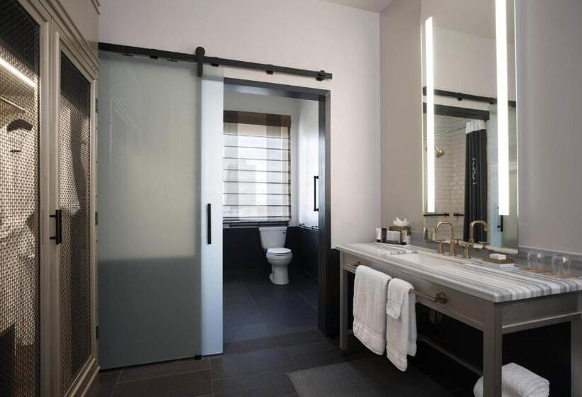 Стандартный Номер Кровать Кинг, Watermark Baton Rouge, Autograph Collection