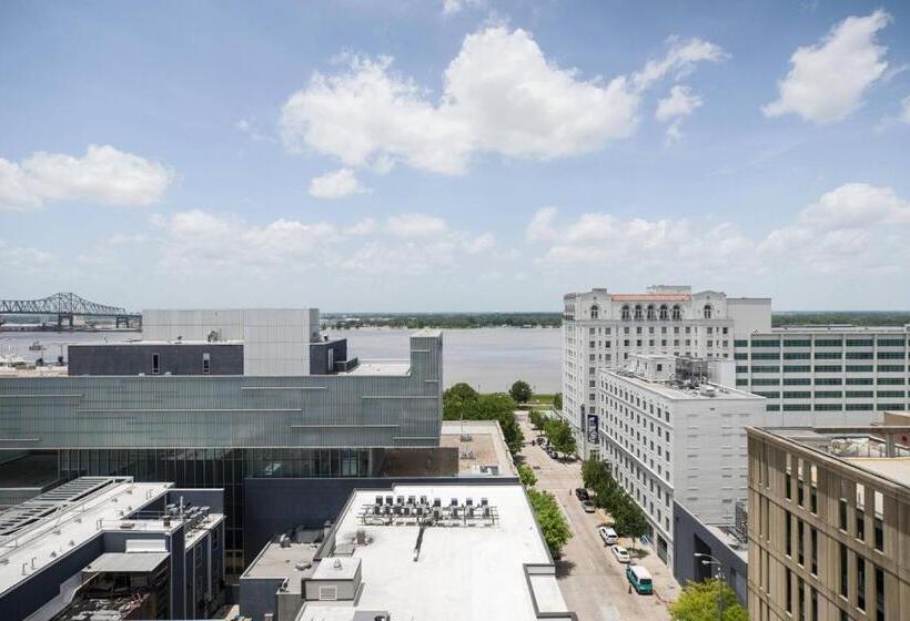 Номер Стандарт, Watermark Baton Rouge, Autograph Collection