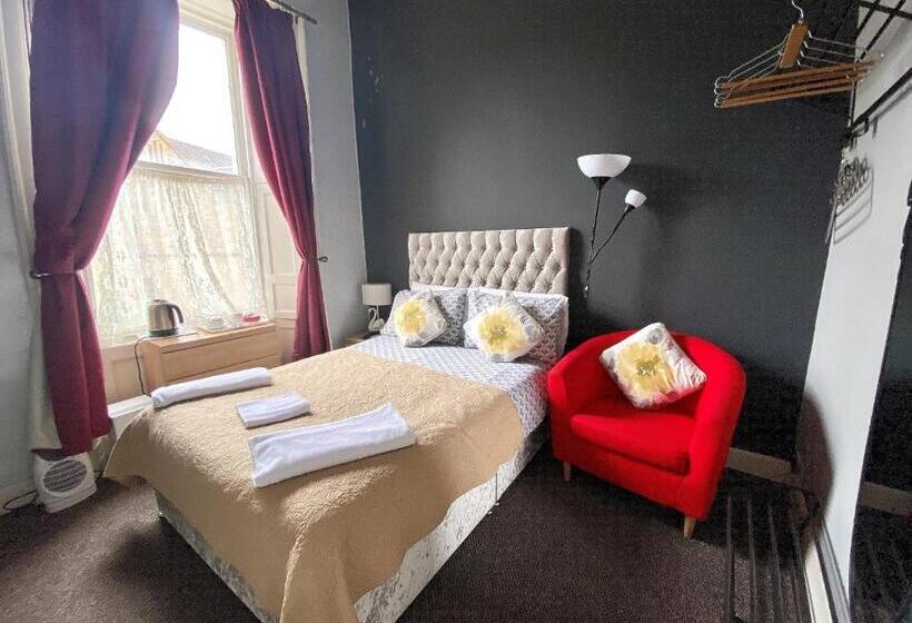 Номер Стандарт, 16 Pilrig Guest House