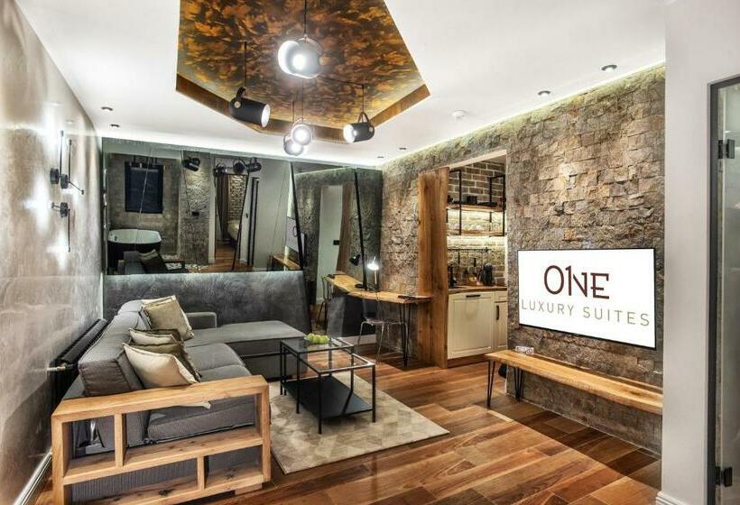 آپارتمان 1 خوابه, One Luxury Suites