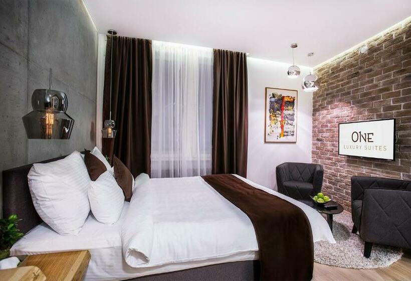 اتاق لوکس, One Luxury Suites