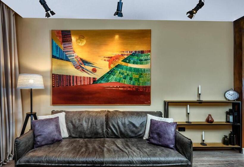 آپارتمان لوکس 1 خوابه, One Luxury Suites