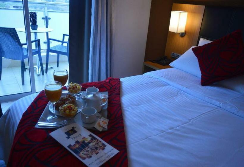 اتاق لوکس با بالکن, Prestige Hotel & Spa