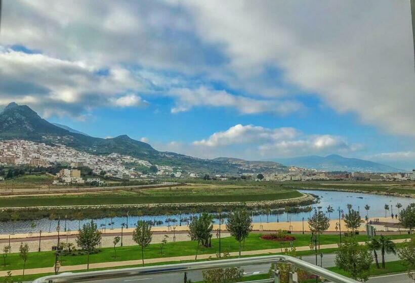 اتاق لوکس با بالکن, Prestige Hotel & Spa