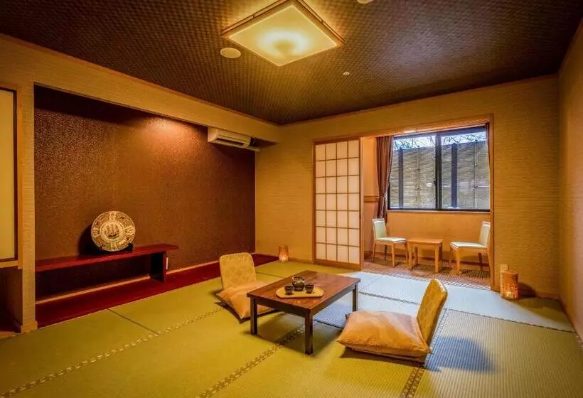 プールビュースタンダードルーム, Ooedo Onsen Monogatari Miyoshiya