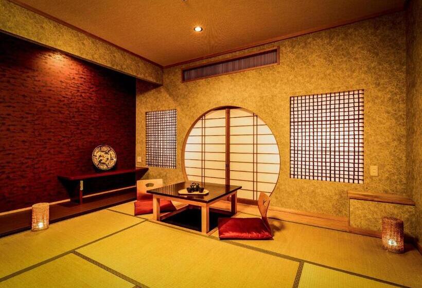 Camera Quadrupla Standard, Ooedo Onsen Monogatari Miyoshiya