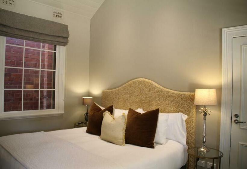 استودیوی استاندارد, The Houston Wagga