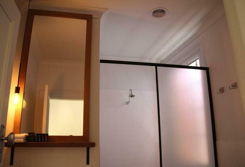 استودیوی استاندارد, The Houston Wagga