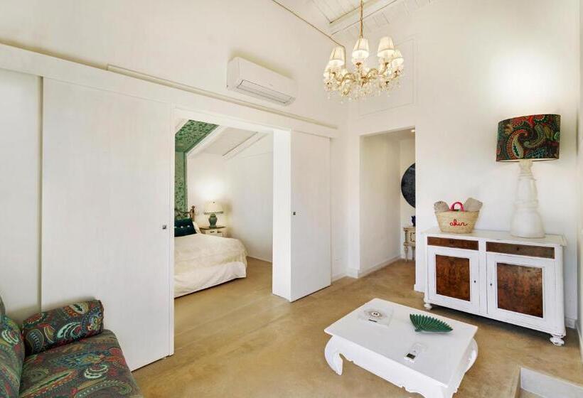 سوییت خانوادگی, Zahir Country House